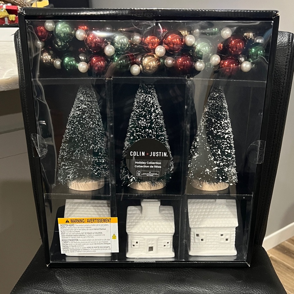 Festive Green and White Tree Set